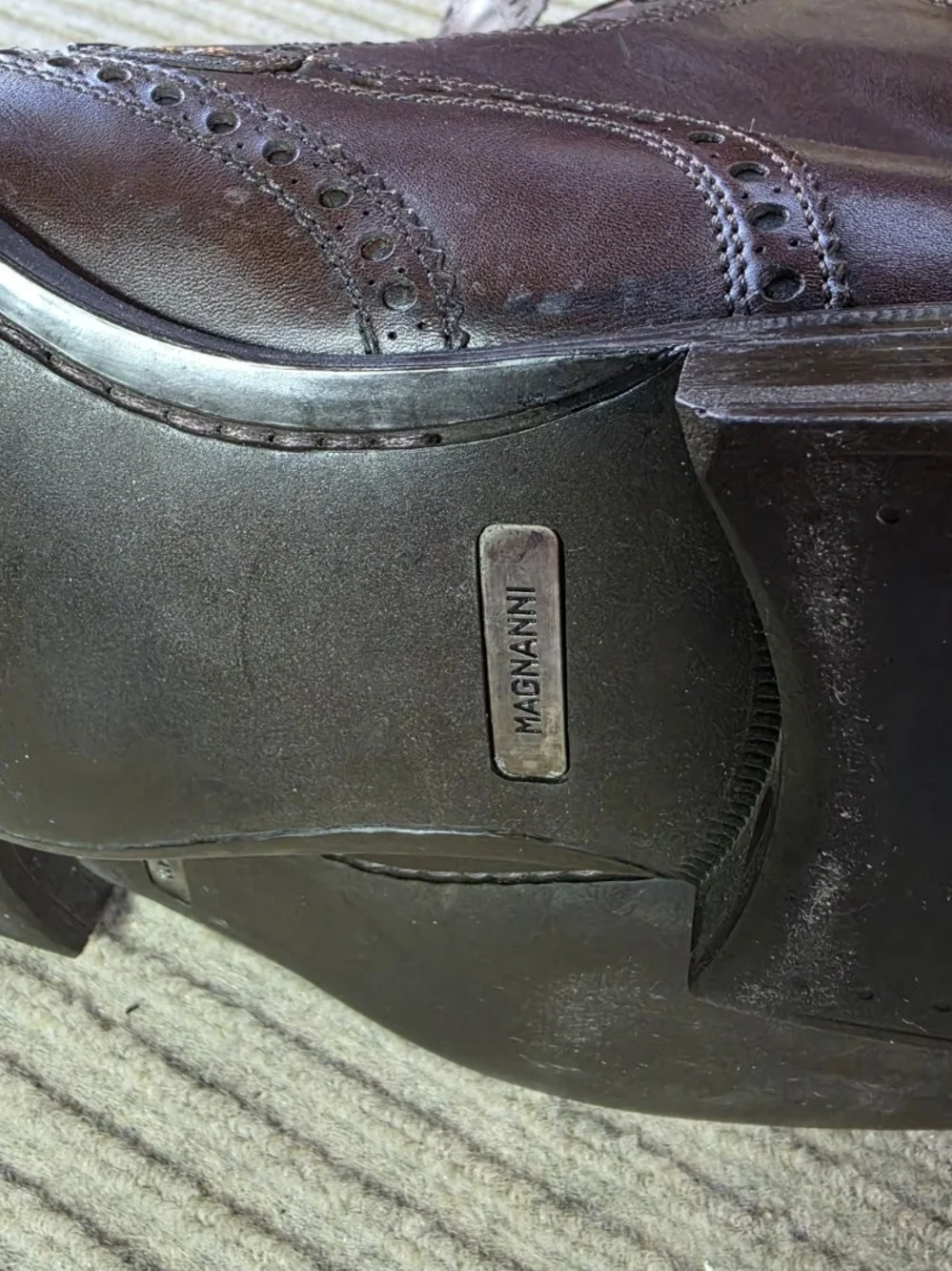 Magnanni wingtip dress